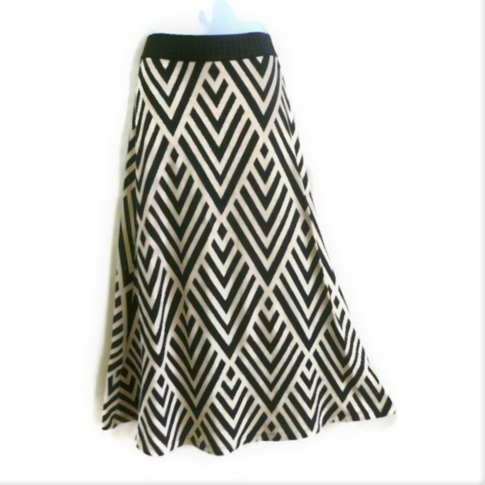 Maeve Midi Maxi Skirt Anthropologie Lined Knit Geometric A Line Flare 26"Waist